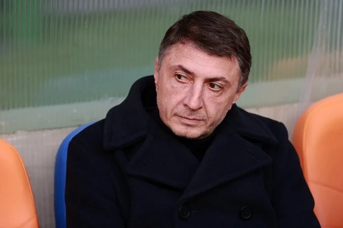 Şota Arveladze istefa verdi