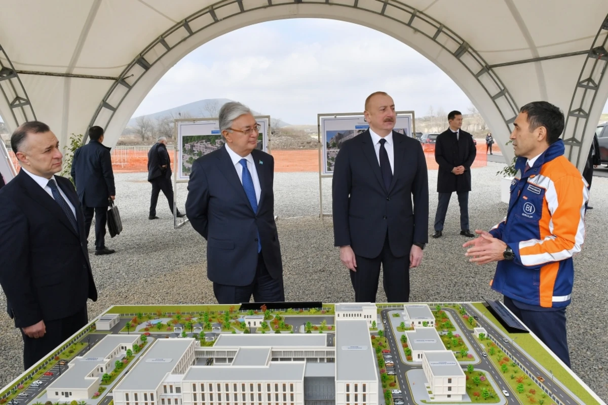 Azərbaycan və Qazaxıstan prezidentləri Füzulidə inşa ediləcək xəstəxananın layihəsi ilə tanış olublar - YENİLƏNİB - FOTO