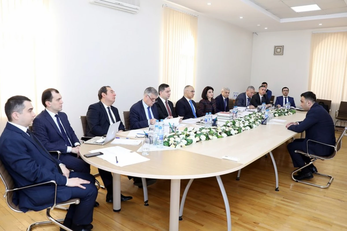Hakimliyə namizədlərlə yekun müsahibələr keçirilib
