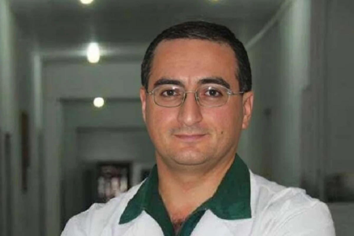 Bakıda sevgilisi arvadını döyən həkim işdən qovuldu