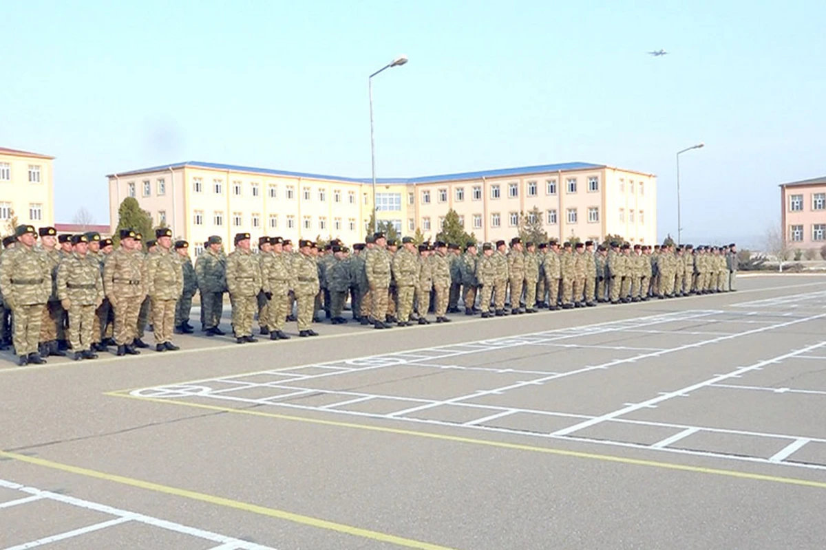 ƏÜO-da komandir hazırlığı sistemində toplantı keçirilib - FOTO\VİDEO