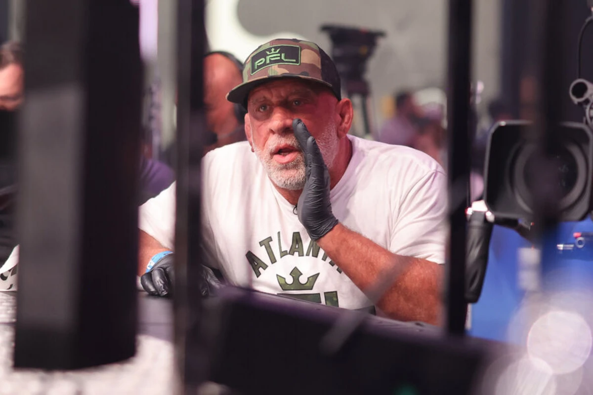 UFC əfsanəsi itini xilas edərkən tüstüdən zəhərləndi: Vəziyyəti ağırdır - FOTO