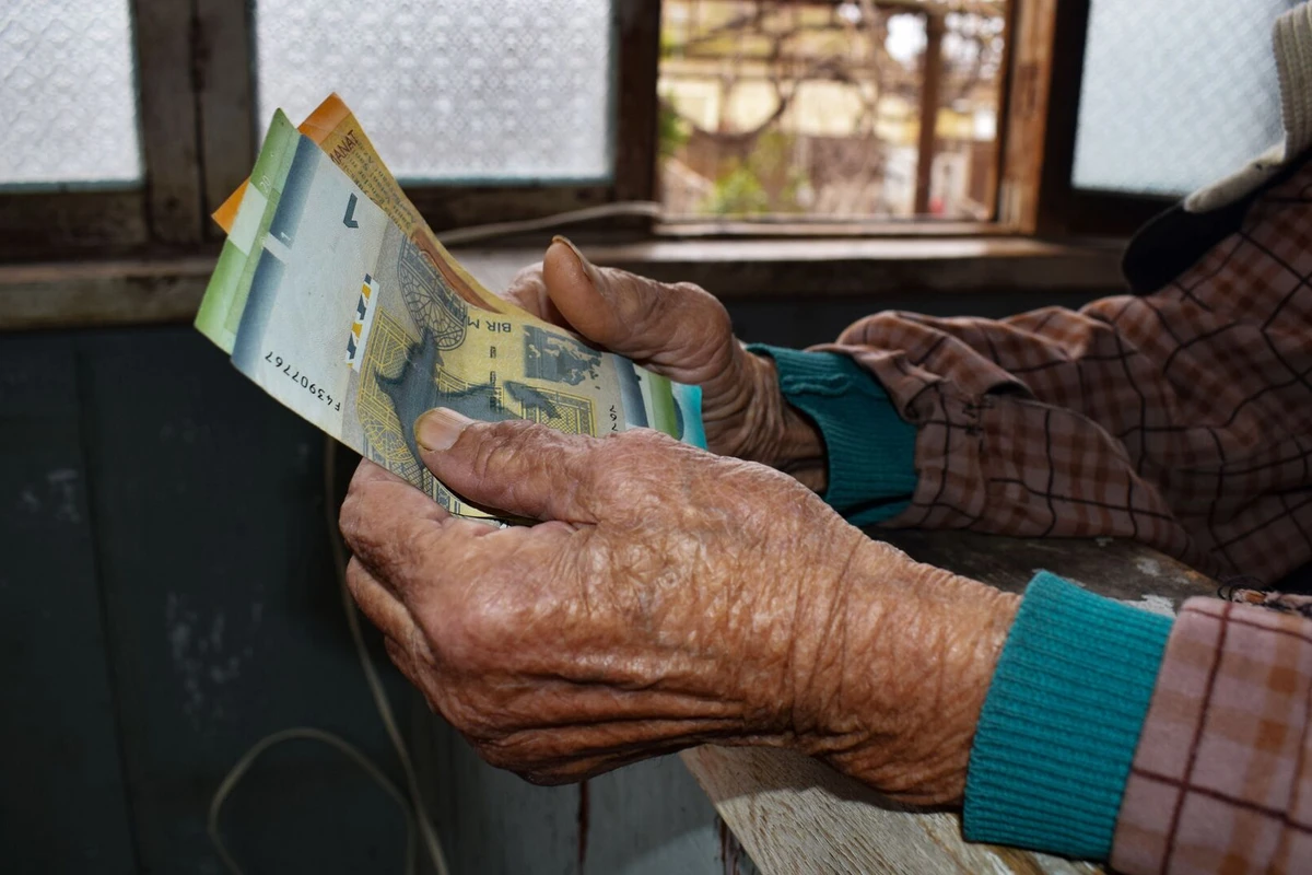 Bu qadınlar pensiyaya daha tez çıxa biləcəklər