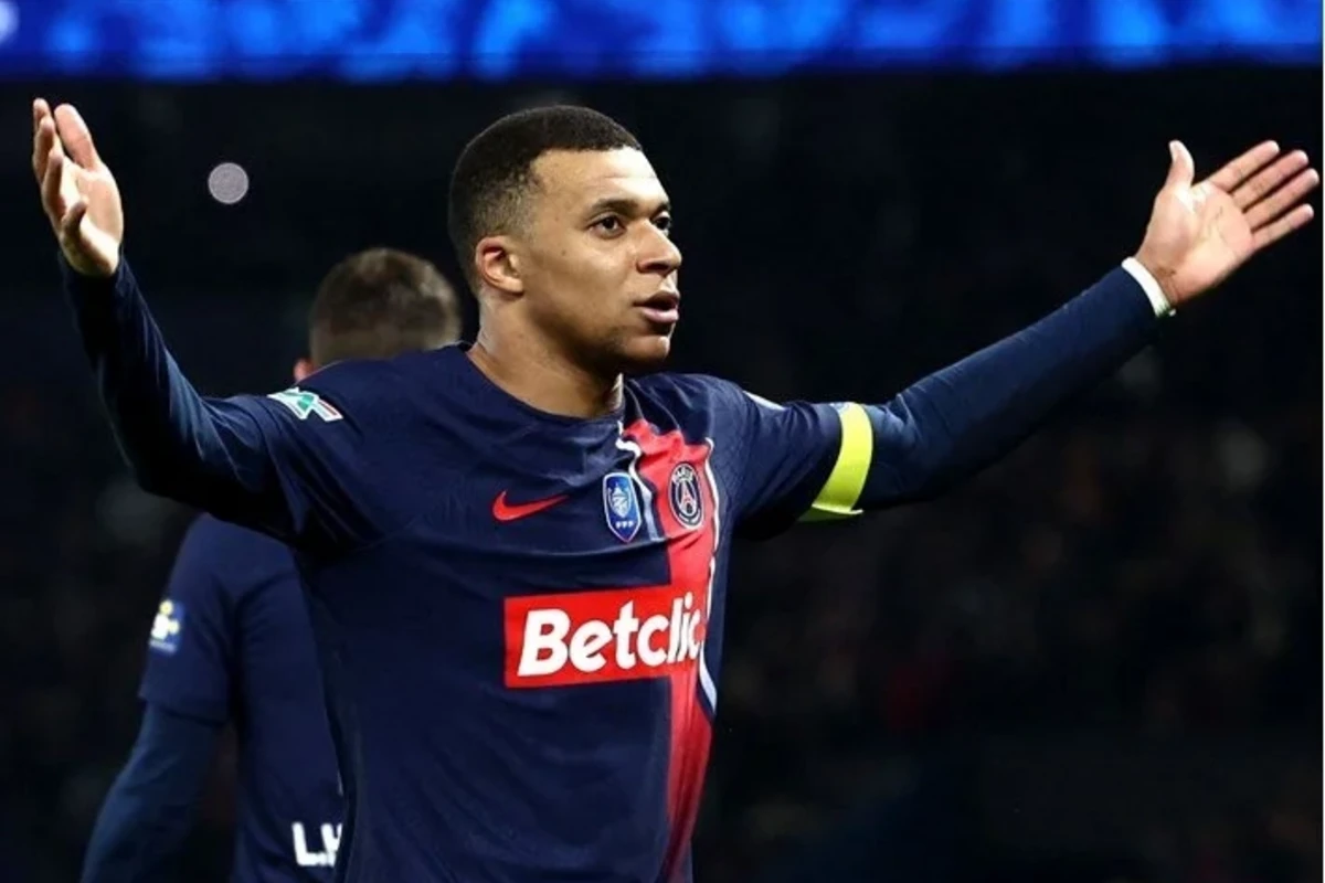 Mbappe kababxananı məhkəməyə verdi