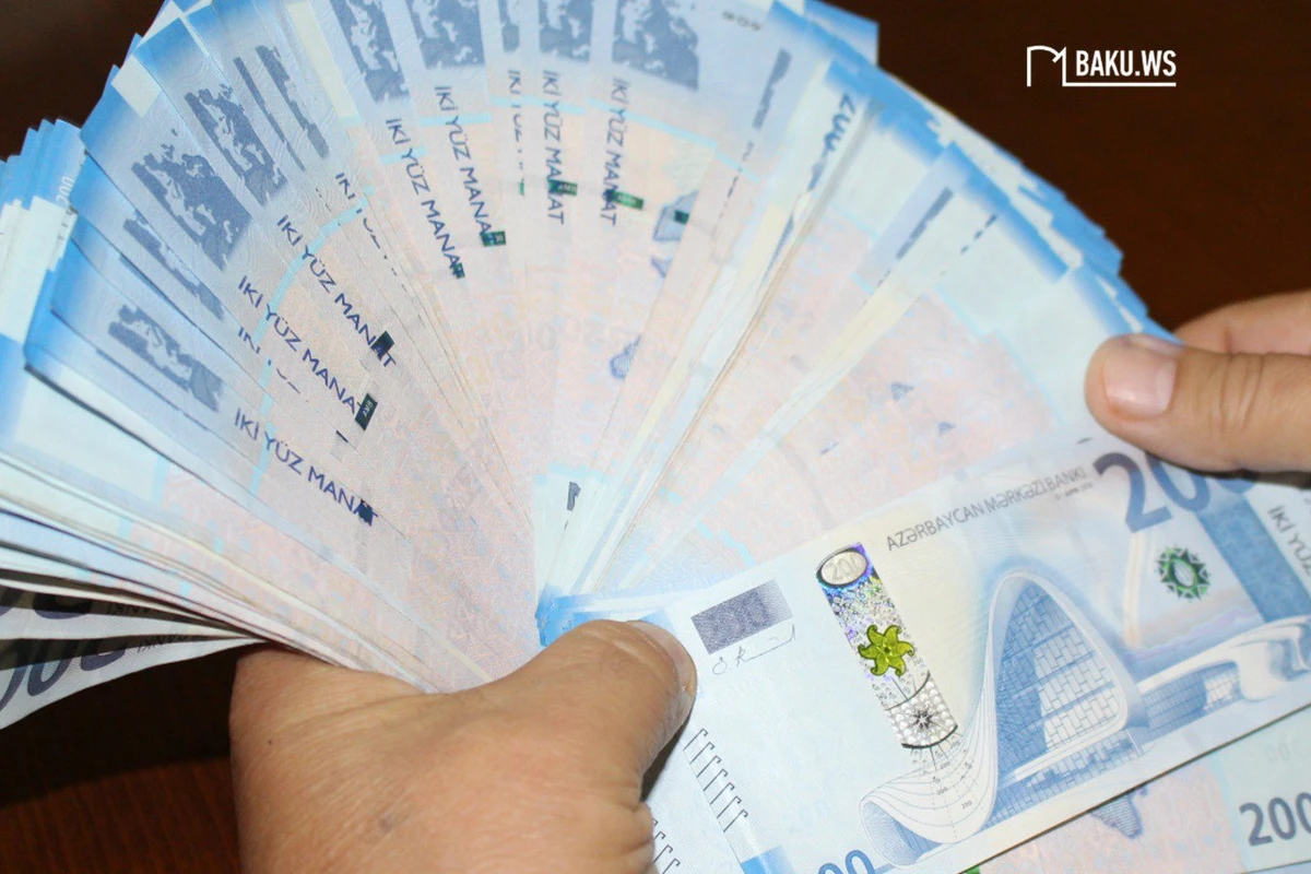 Azərbaycanda boşanmış kişiyə aylıq 20 min manat aliment kəsildi