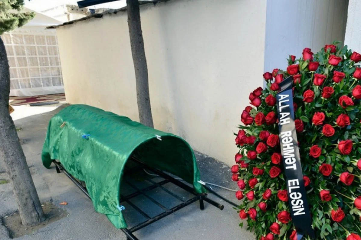 Azərbaycanda tarzən ürək tutmasından vəfat etdi - FOTO