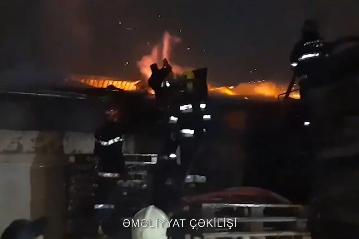 Zabrat qəsəbəsi ərazisində market yanıb - VİDEO