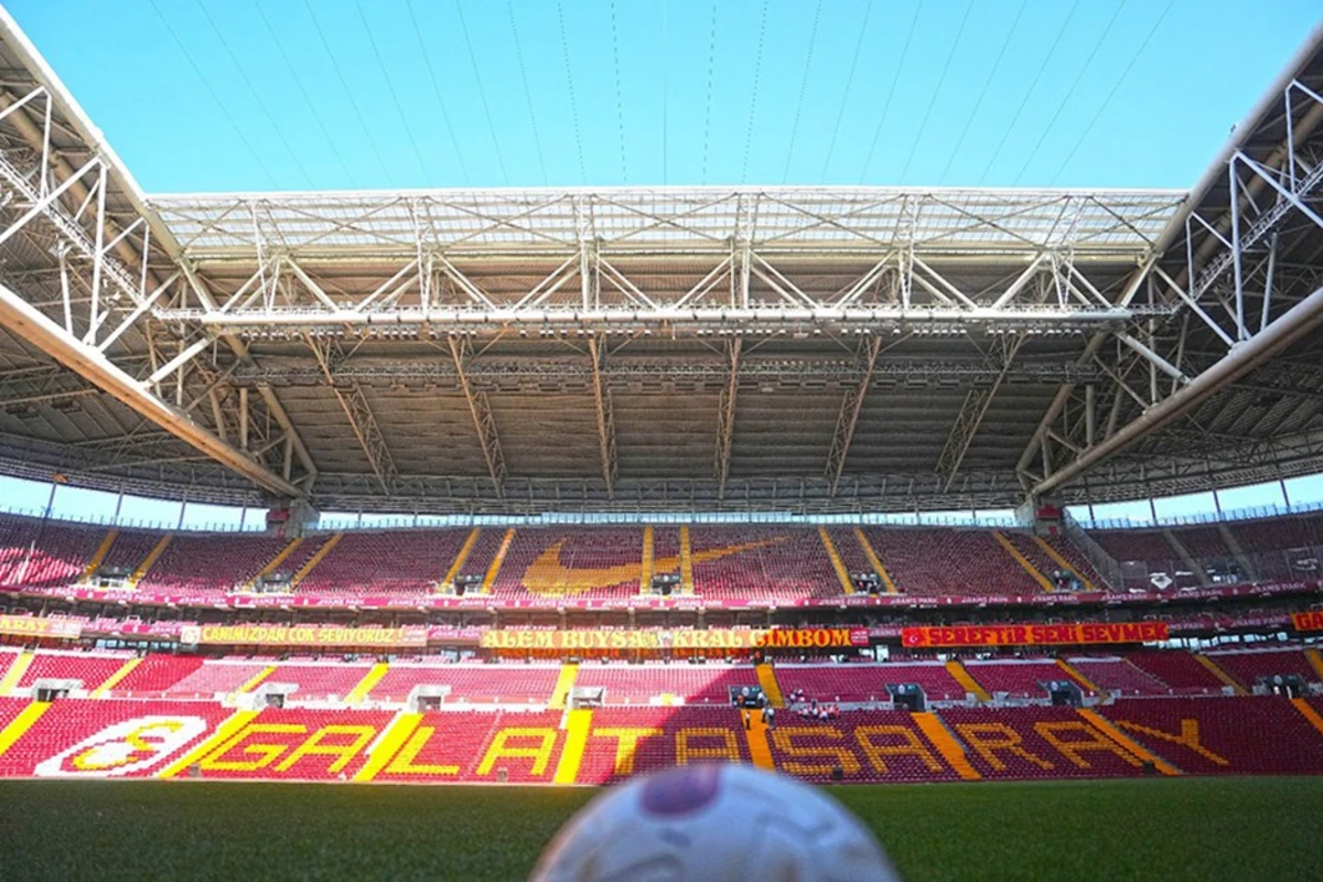 Qalatasaray yeni  mövsüm üçün VIP yer qiymətlərini açıqladı - FOTO