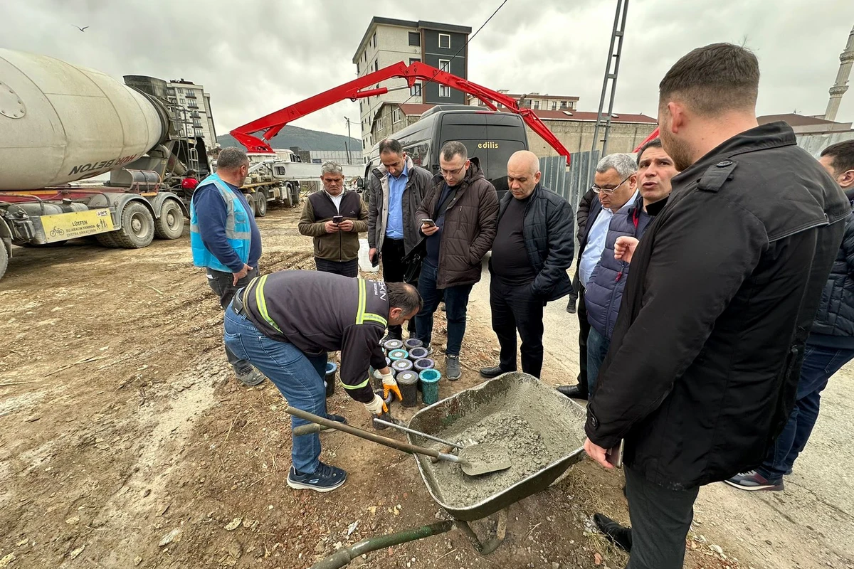FHN-in bir qrup əməkdaşı Hatayda zəlzələnin fəsadları ilə tanış olublar - FOTO