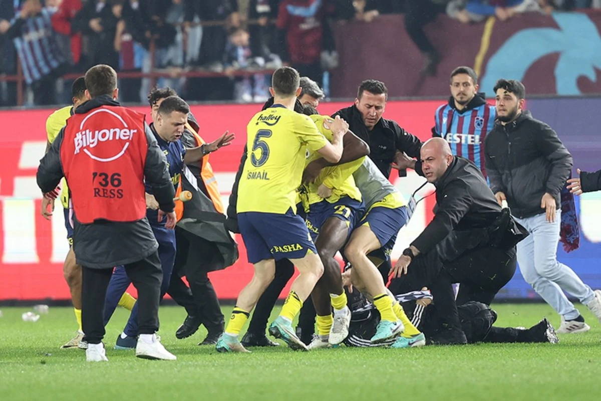 Trabzonspor - Fənərbağça matçı sonrası baş verənlərlə bağlı TƏFƏRRÜAT - FOTO