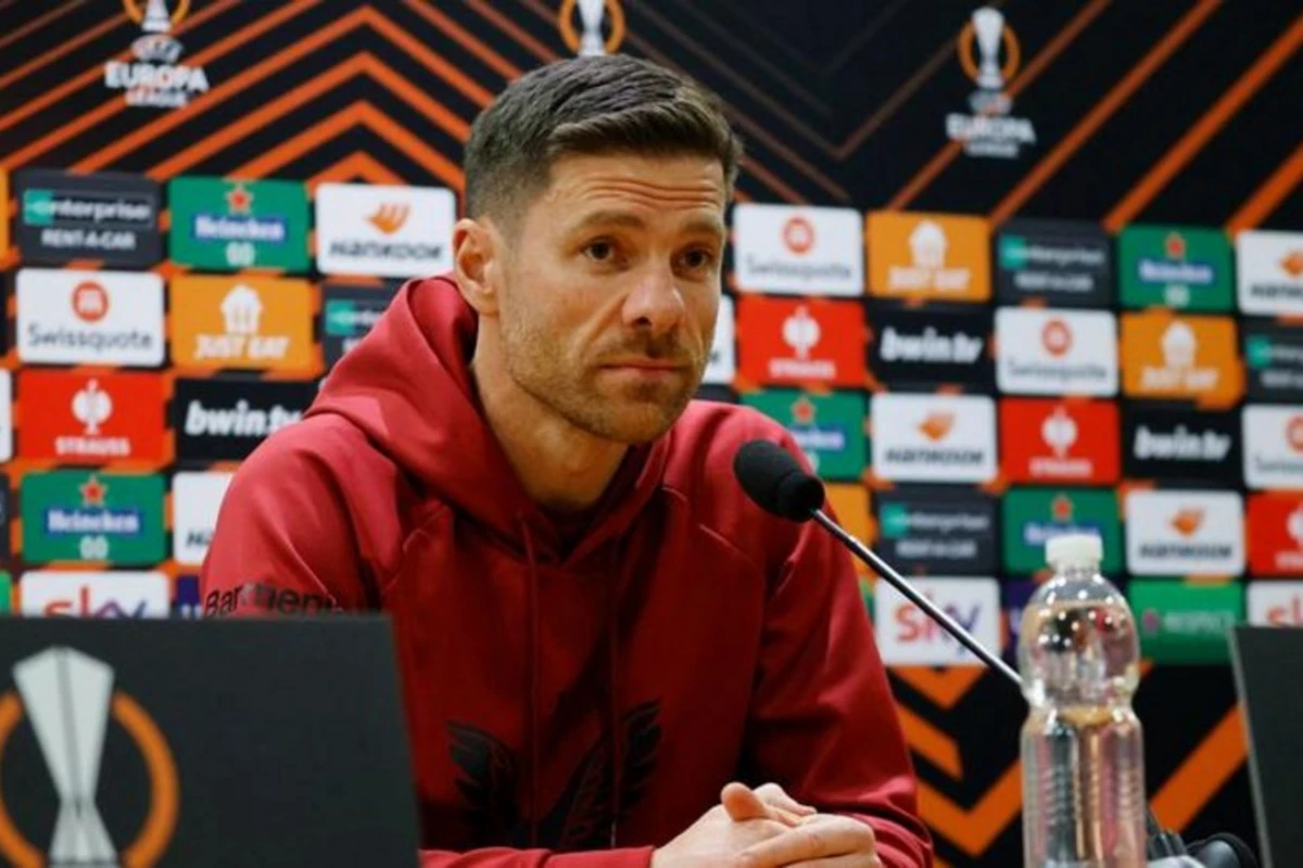 Xabi Alonso “Bayer”dəki gələcəyindən danışıb