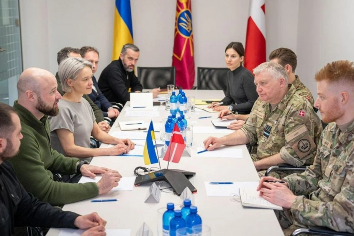 Ukrayna və Danimarka hərbi satınalmalar sahəsində əməkdaşlıq edəcək