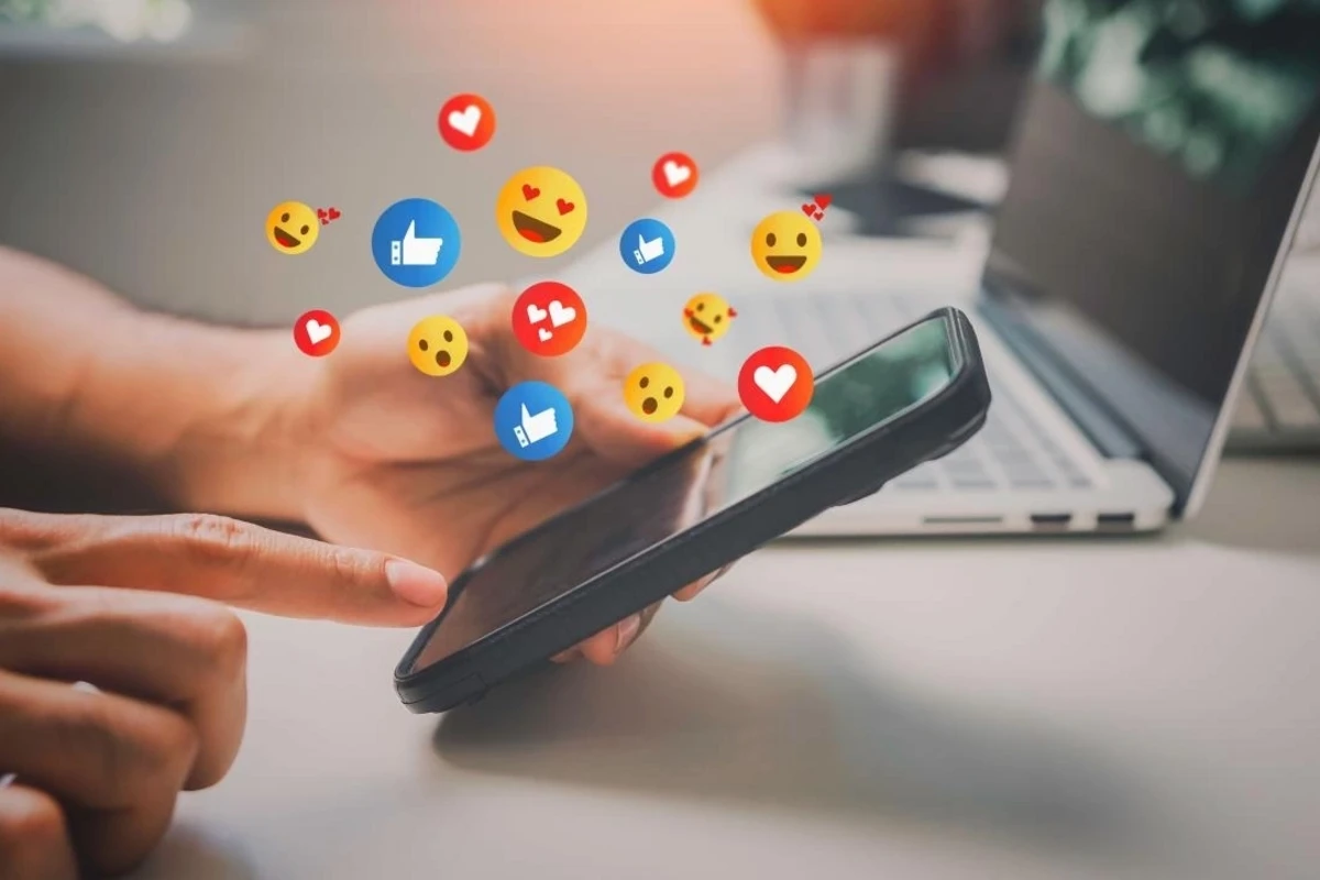 14 yaşdan kiçiklər üçün sosial media qadağası