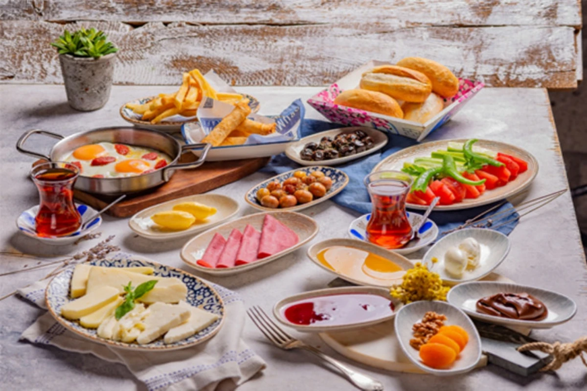 Səhər yeməyinin hansı faydaları var? - Mütəxəssis AÇIQLAYIB