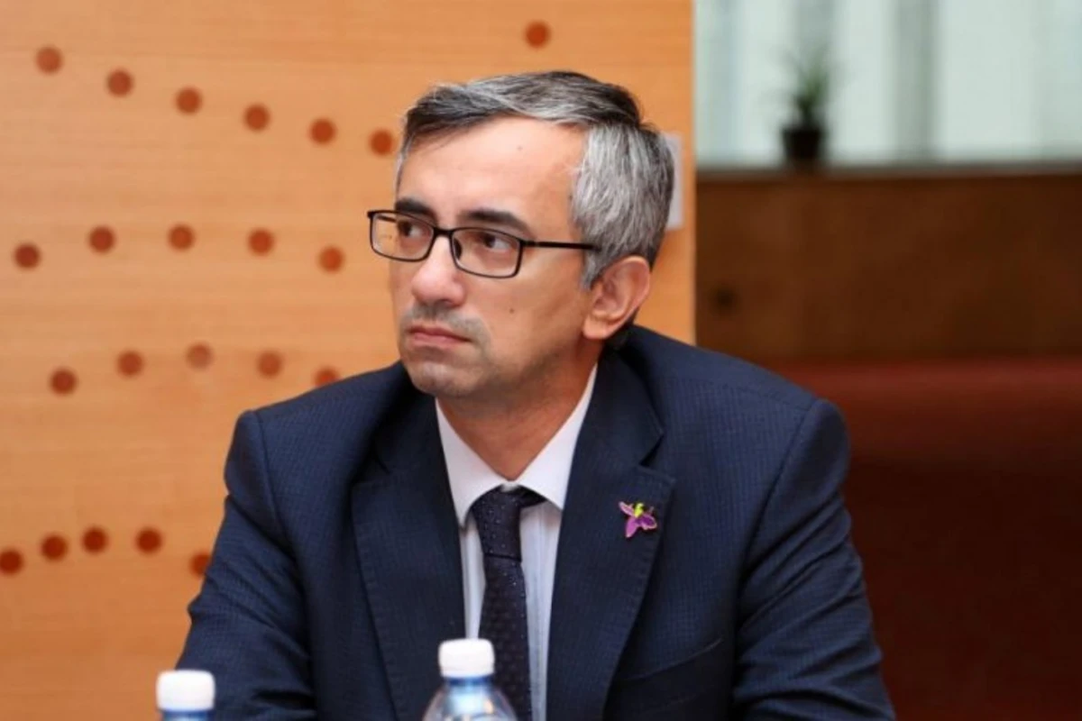Fuad Hüseynəliyev: “Qərb Azərbaycan-Ermənistan münasibətlərindən öz məqsədləri üçün istifadə edir”