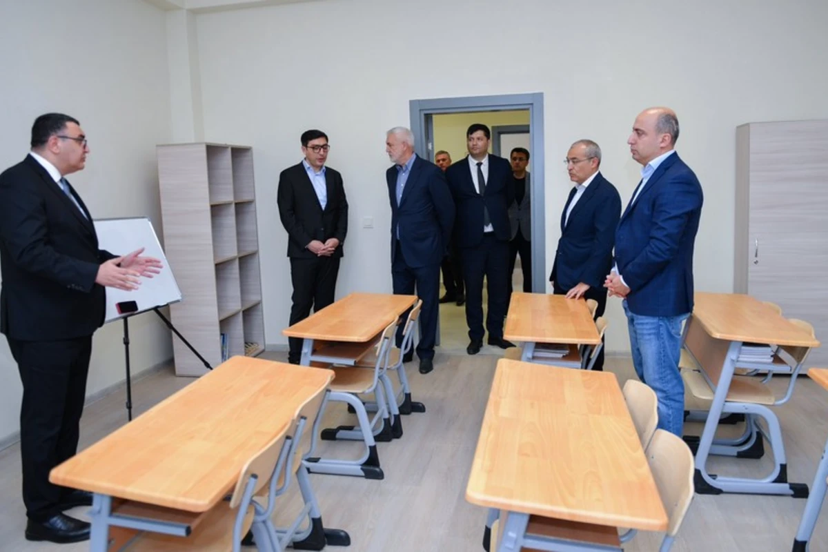 Avropa çempionatında yüksək nəticələr qazanan Azərbaycan güləşçiləri ilə görüş keçirilib - FOTO Avropa çempionatında yüksək nəticələr qazanan Azərbaycan güləşçiləri ilə görüş keçirilib - FOTO