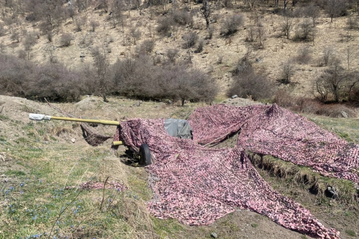 DİN: Kəlbəcərdə artilleriya qurğuları və sursat aşkarlanıb - FOTO