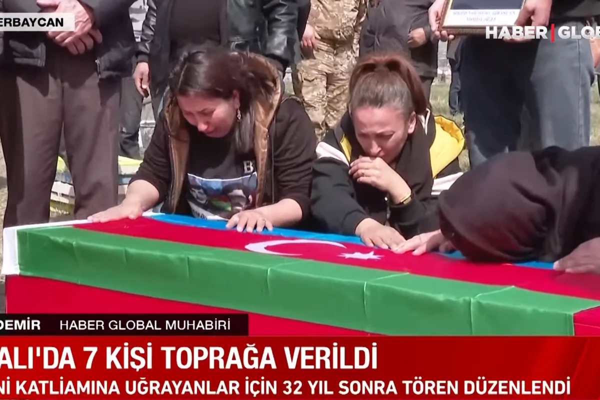 Haber Global Xocalı soyqırımı qurbanlarının dəfnindən süjet hazırlayıb - VİDEO