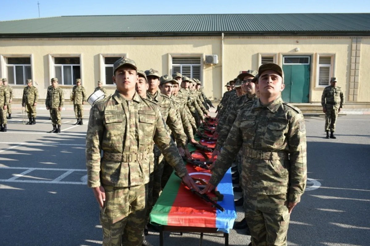 В Азербайджане начался очередной призыв на военную службу