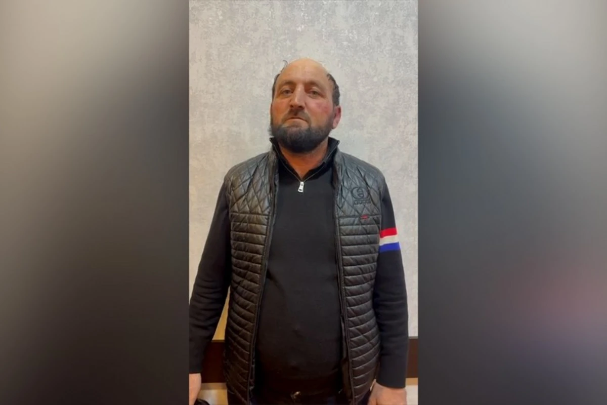 Başına tanınmamaq üçün “parik” taxan oğru saxlanılıb - VİDEO