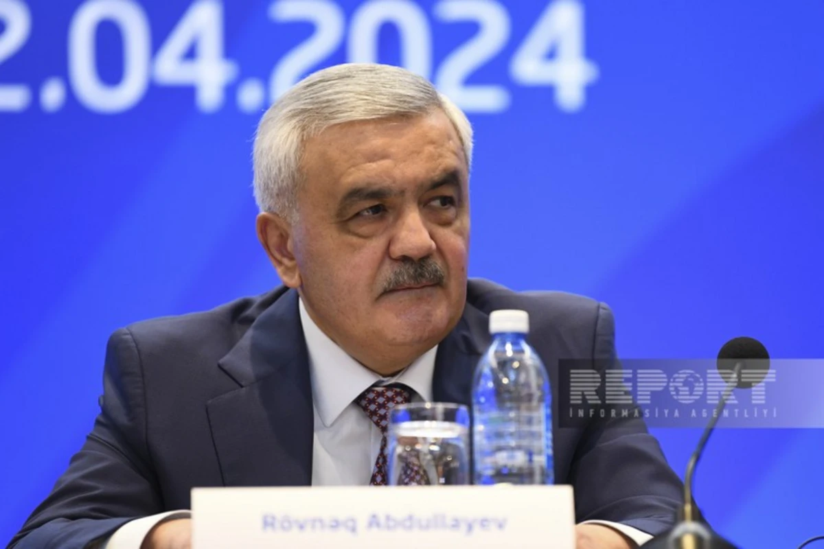 Rövnəq Abdullayev: Futbola gəldiyim üçün peşmanlıq keçirmirəm