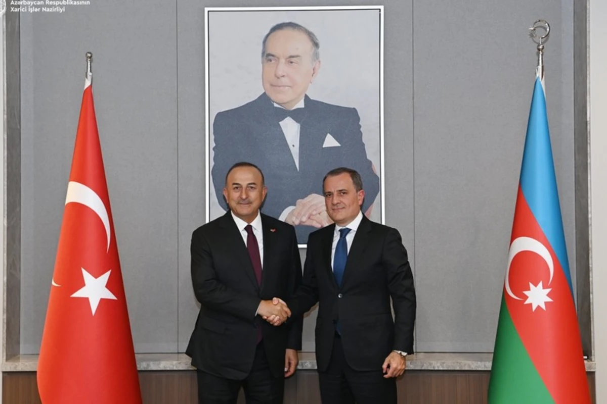 Ceyhun Bayramov Mövlud Çavuşoğlu ilə postmünaqişə dövründə regional vəziyyəti müzakirə edib - FOTO