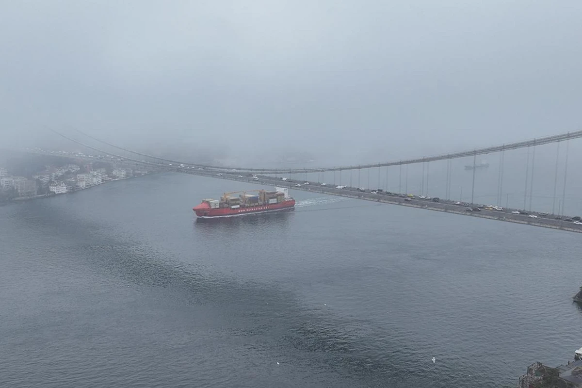 İstanbul boğazı gəmilərin hərəkəti üçün qapadıldı