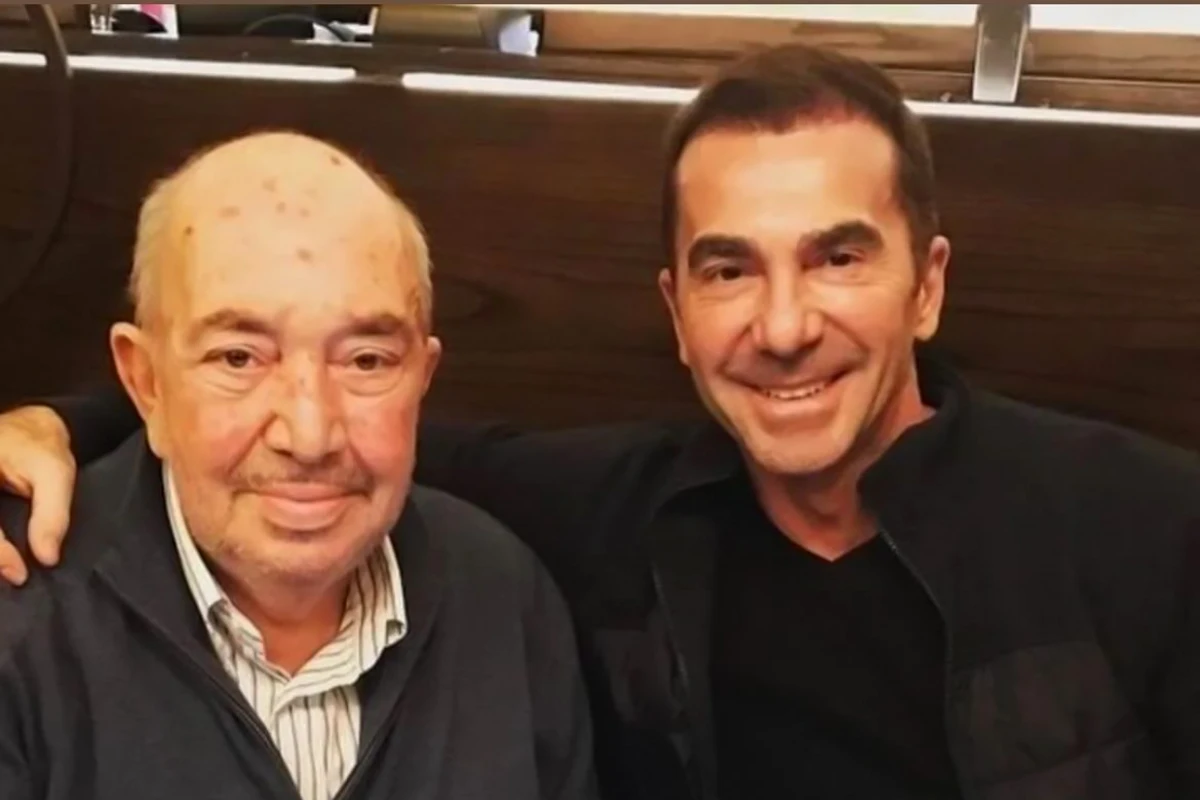 87 yaşlı atasından danışan 59 yaşlı aktyor: Qarşısında uşaq kimi idim - FOTO
