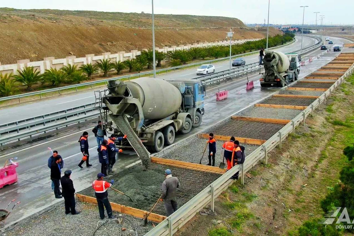 Zığ-Hava limanı avtomobil yolunda təmir-bərpa işləri aparılır - FOTO