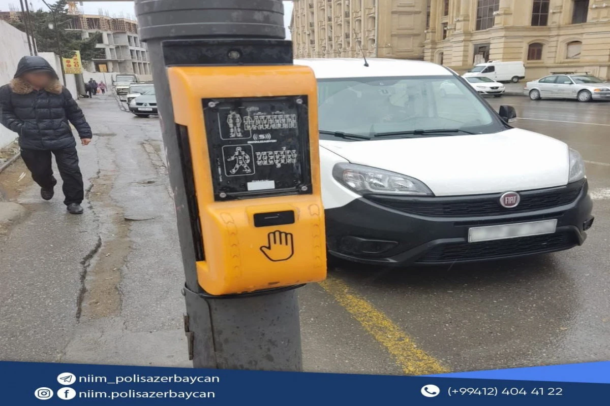 Bakıda piyada svetoforunun düyməsi sındırılıb - Xəbərdarlıq edildi