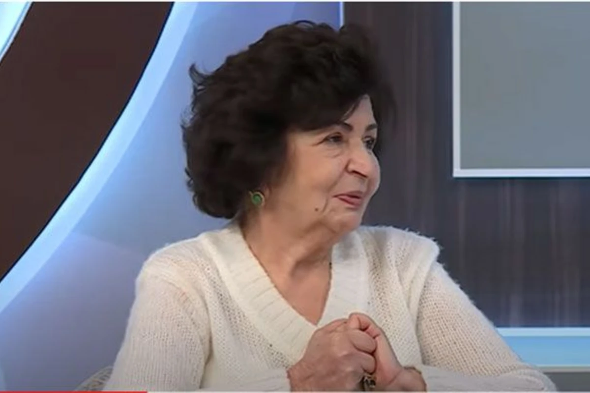 Əməkdar artistin başına iş gəldi - Yeriyə bilmir Əməkdar artistin başına iş gəldi - Yeriyə bilmir
