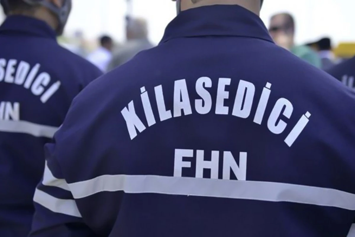 Bakıda evdə köməksiz vəziyyətdə qalan azyaşlı xilas edilib