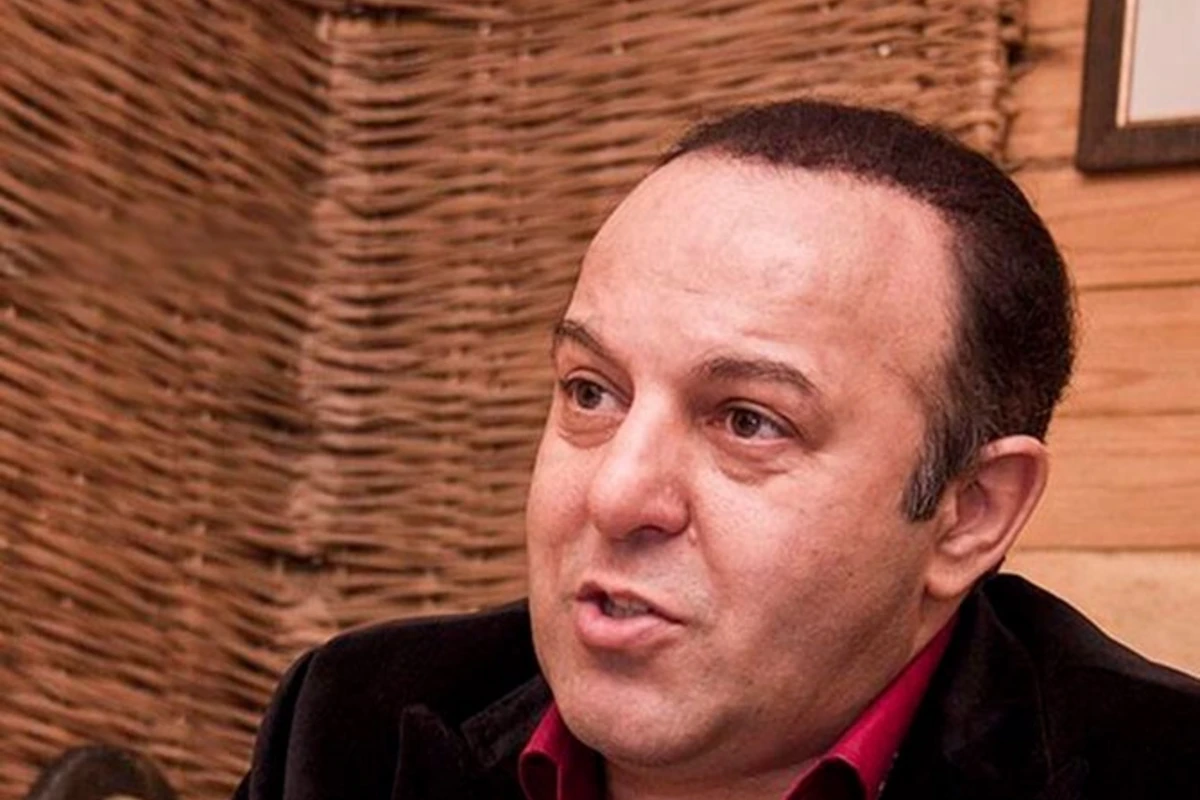 Elariz Məmmədoğlu: “Toylara bas gitara aparanda mənə irad tuturdular” - MÜSAHİBƏ