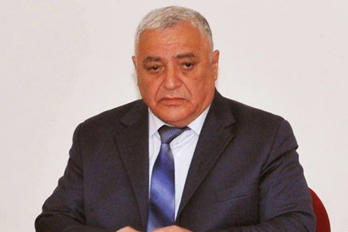 Vəzifədə olan dayısının evindən 90 min oğurlayıb, qumarda uduzdu - FOTO