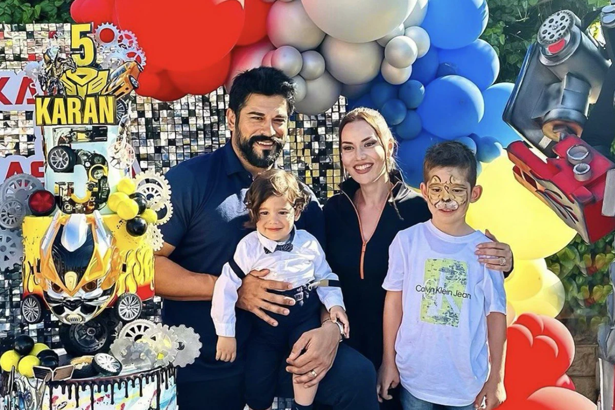 Fahriye və Burakın oğlunun 5 yaşı tamam oldu - FOTO Fahriye və Burakın oğlunun 5 yaşı tamam oldu - FOTO