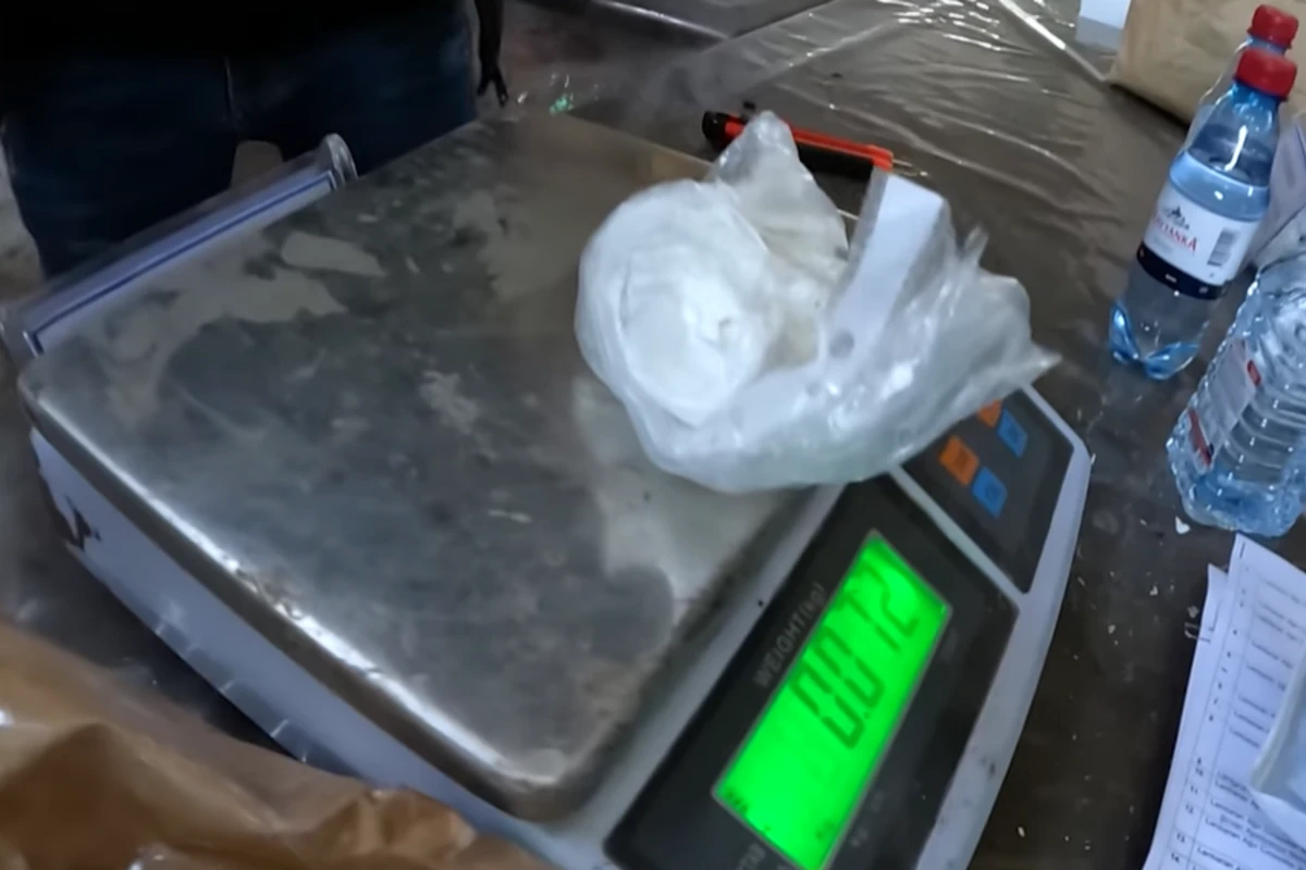 70 qramı 35 min AZN olan kokaini belə yandırdılar - ANBAAN VİDEO