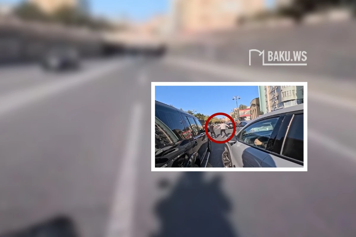 В Баку водители пустились в рукопашную - ВИДЕО