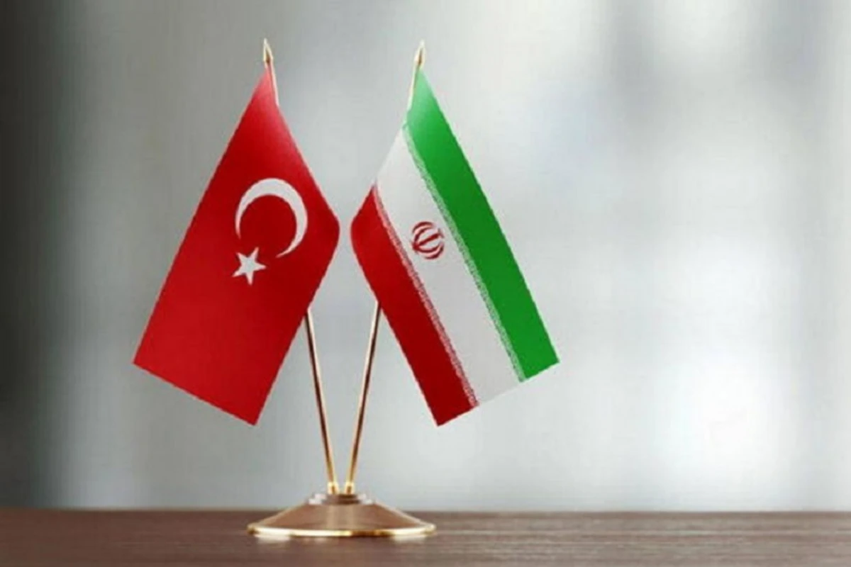 İran və Türkiyə XİN başçıları arasında telefon danışığı olub - FOTO İran və Türkiyə XİN başçıları arasında telefon danışığı olub - FOTO