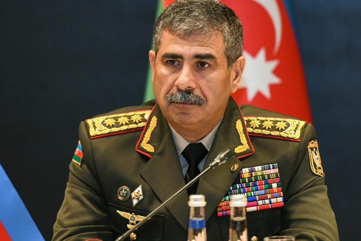 Zakir Həsənov Qarabağdan çıxan Rusiya sülhməramlılarına lazımi texniki dəstəyin göstərilməsi tapşırığını verib