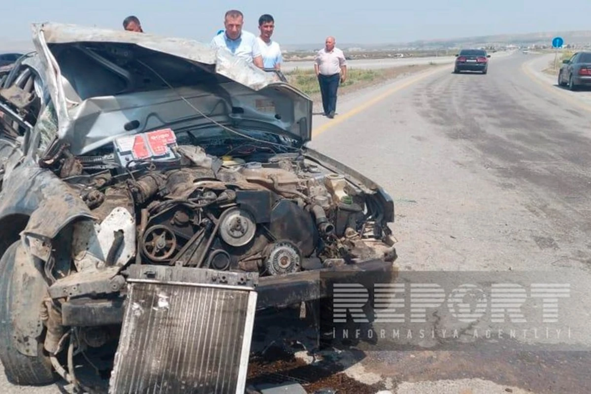 Hacıqabulda ağır yol qəzası: Xəsarət alanlar var - FOTO