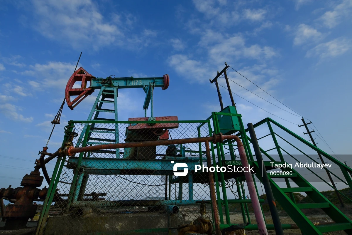Азербайджанская нефть подешевела
