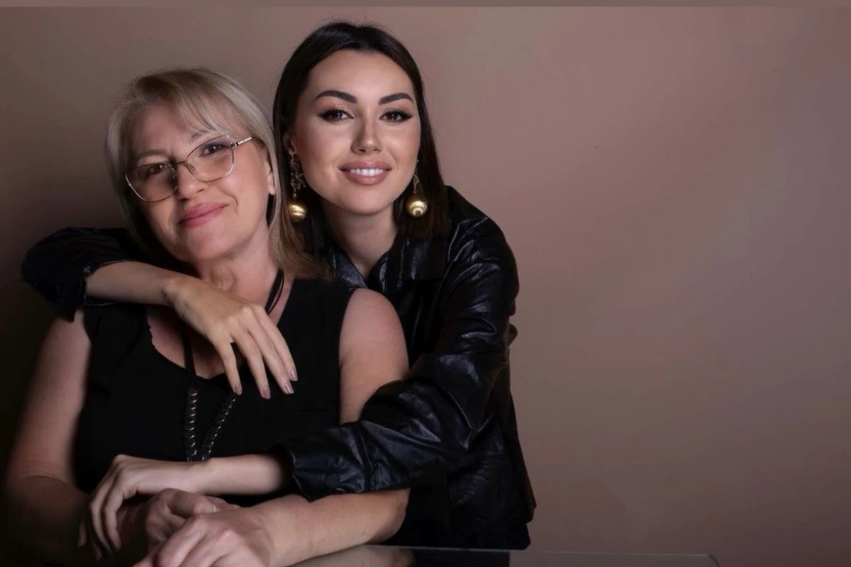 Safura Əliyevadan anası ilə bağlı paylaşım - FOTO