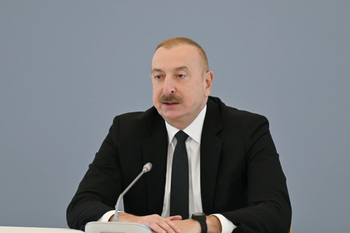 Президент Ильхам Алиев принял участие в международном форуме в Университете ADA - ВИДЕО