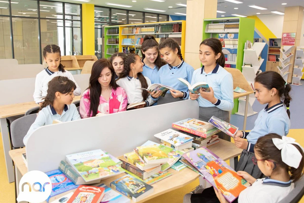 “Nar” Füzulidə yerləşən məktəbə yeni kitablar hədiyyə etdi - FOTO