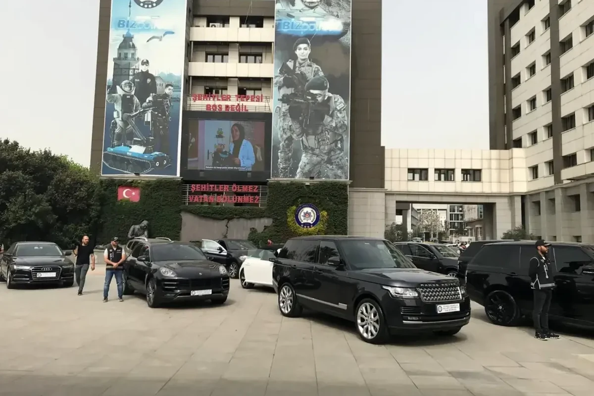 Türkiyədə 60 milyonluq lüks avtomobil əməliyyatı - VİDEO