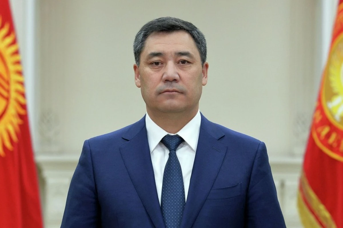 Qırğızıstan Prezidenti Sadır Japarov Bakıda şəhidlərin xatirəsini anıb