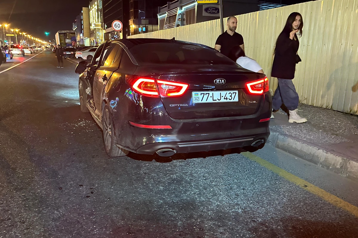 Bakıda toydan çıxan rəqqasə qəzaya düşdü: Xəsarət alan var - FOTO