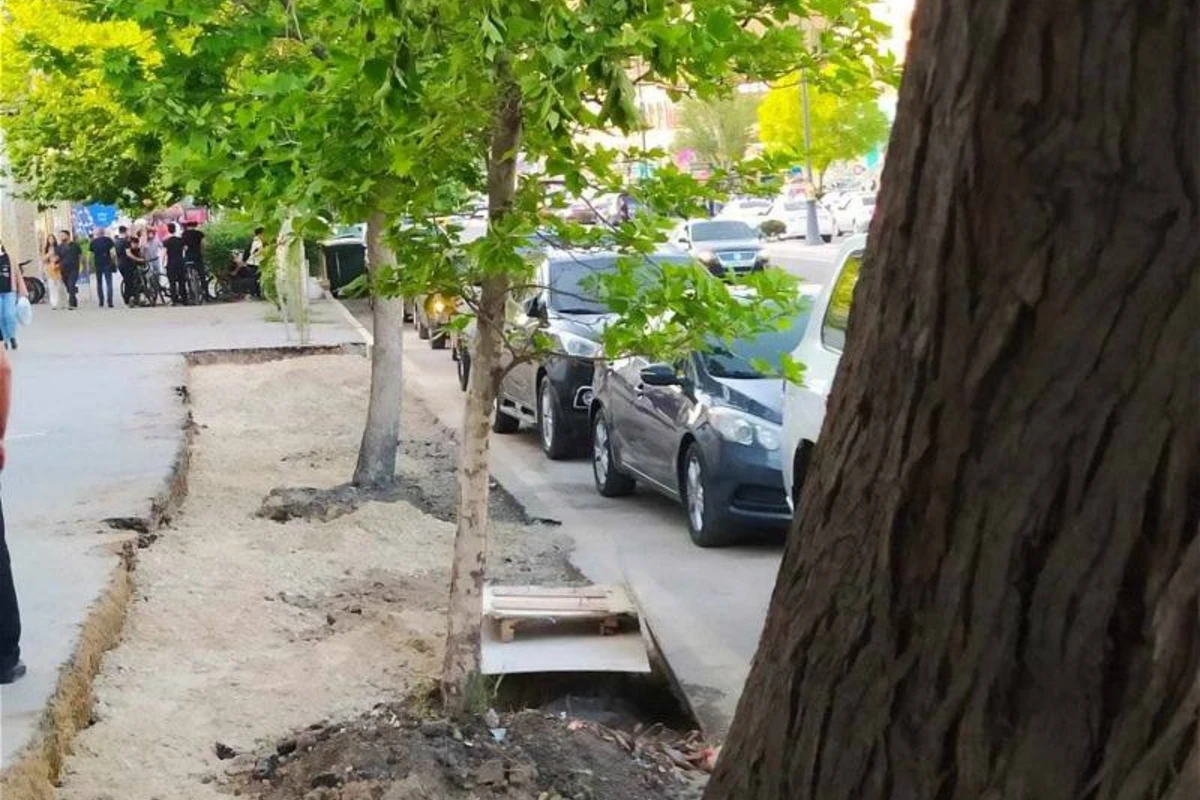Yasamalda parklama yeri kimi istifadə edilən səki piyadaların istifadəsinə qaytarılıb - FOTO/VİDEO