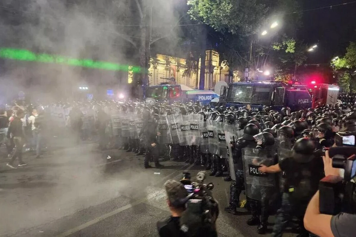 Tbilisidə aksiya: Polislə etirazçılar arasında toqquşma olub