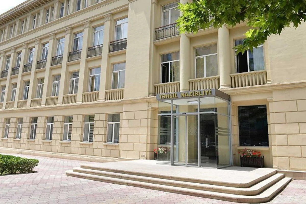 Yeni ixtisas üzrə təhsil müəssisəsində ilk dəfə tədrisə başlanılması qaydaları açıqlanıb